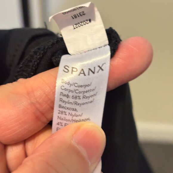 Spanx The Perfect Black Pant Ankle High Rise Pants - Picture 11 of 12